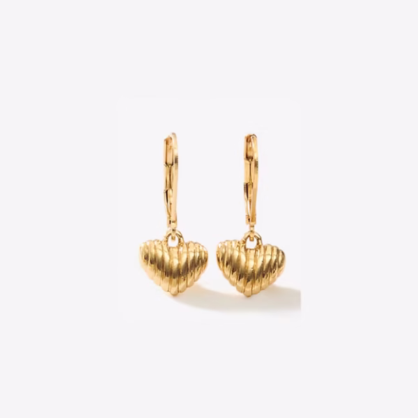 Aretes Toques de Amor. Yanbal