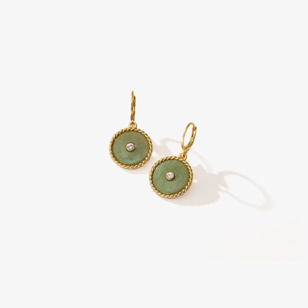 Aretes Gyra Jade. Yanbal